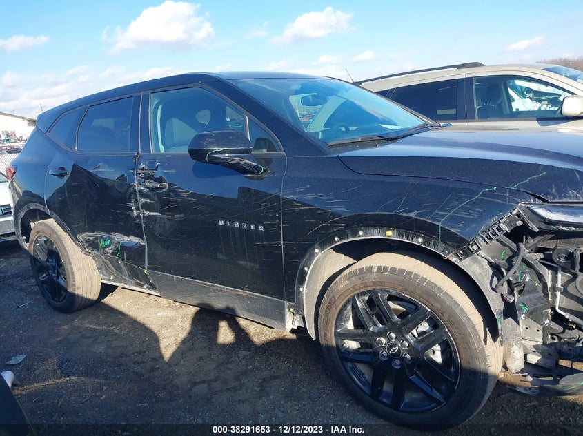 VIN 3GNKBHR49PS110238 2023 CHEVROLET BLAZER 2LT