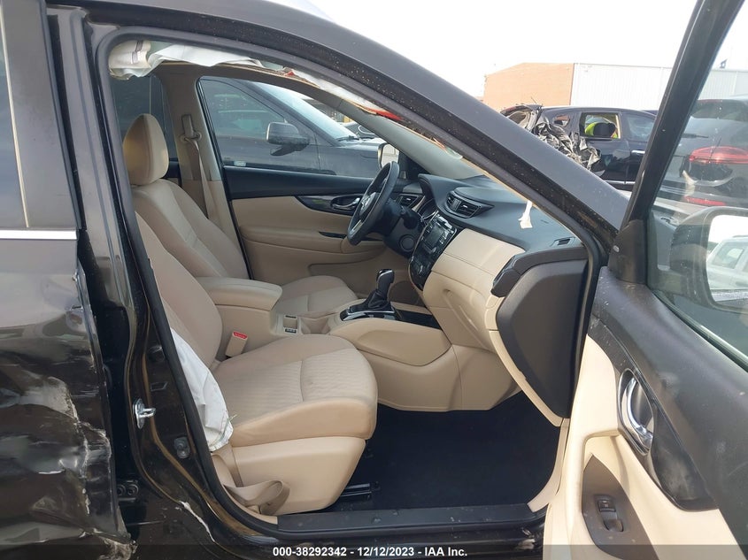 VIN KNMAT2MT3HP542708 2017 NISSAN ROGUE S/SV