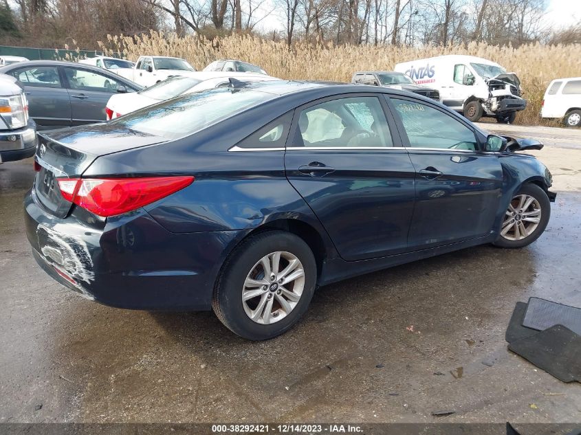 2013 HYUNDAI SONATA GLS - 5NPEB4AC2DH757376