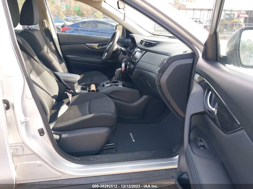 VIN KNMAT2MT9JP544856 2018 NISSAN ROGUE S/SV