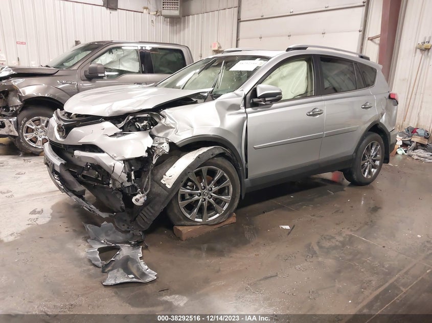 VIN JTMDFREV4JJ192009 2018 TOYOTA RAV4 LIMITED
