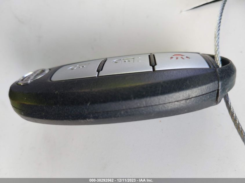 2015 NISSAN ROGUE SV - KNMAT2MT8FP531894