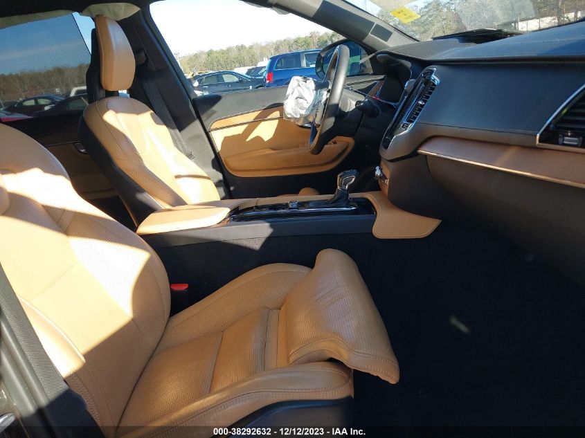 2018 VOLVO XC90 T6 - YV4A22PL8J1219372