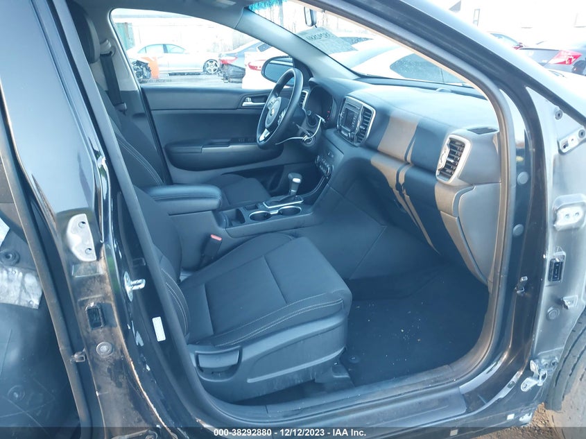 VIN KNDPMCACXH7299979 2017 KIA SPORTAGE LX