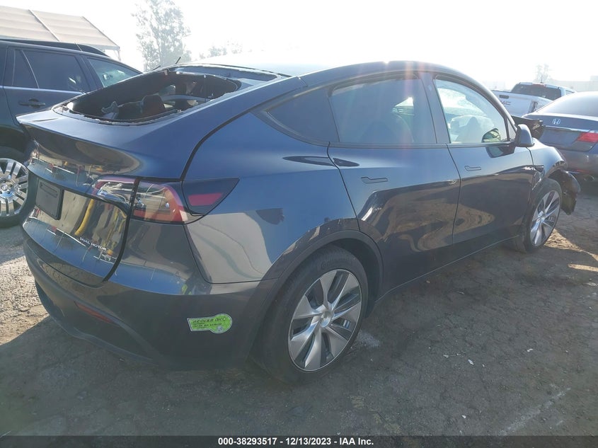 2022 TESLA MODEL Y U   U(VIN: 7SAYGDEE7NF556103