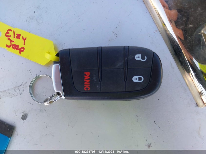VIN 1C4RJFAG4LC239637 2020 JEEP GRAND CHEROKEE LAREDO E 4X4