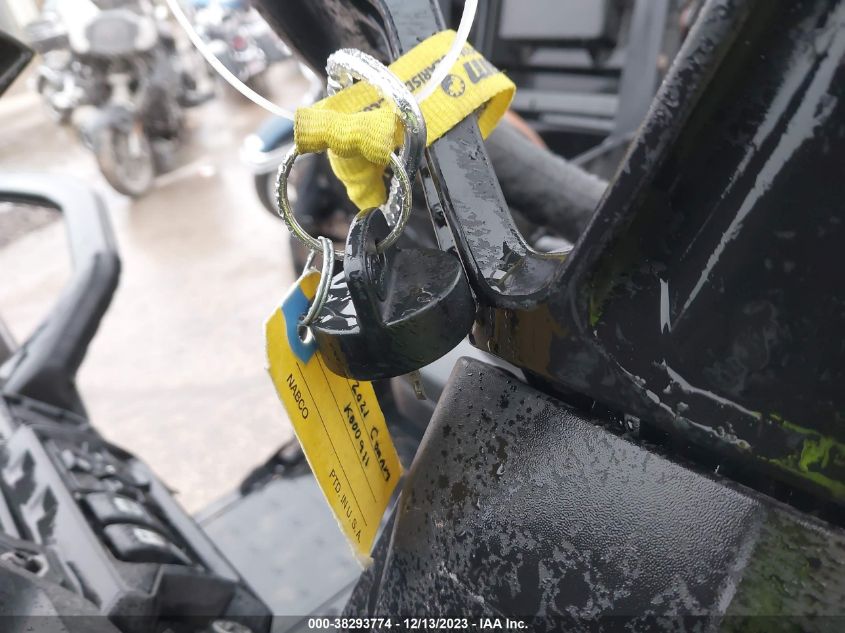 2022 CAN-AM DEFENDER MAX LONE STAR HD10 3JBURAX45N