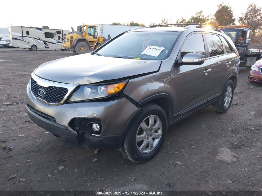 2013 KIA SORENTO LX - 5XYKT4A61DG364468