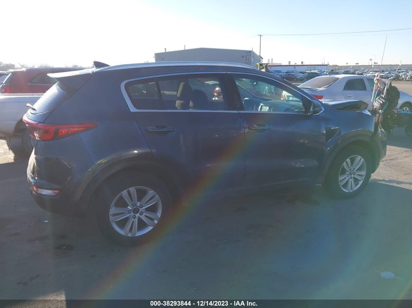 VIN KNDPMCAC8H7150518 2017 KIA SPORTAGE LX