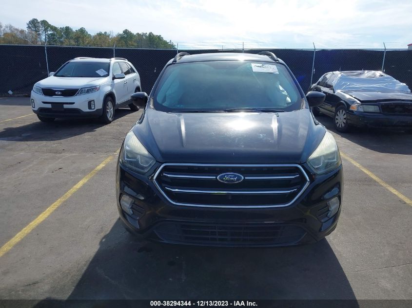 2017 FORD ESCAPE SE - 1FMCU0GD4HUD48717