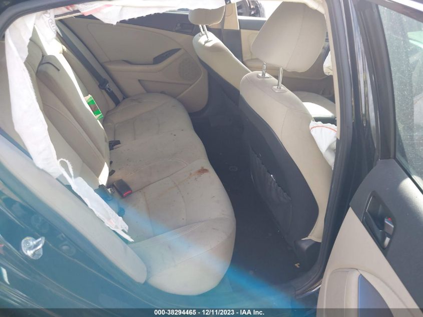 2015 KIA OPTIMA LX - 5XXGM4A77FG352375