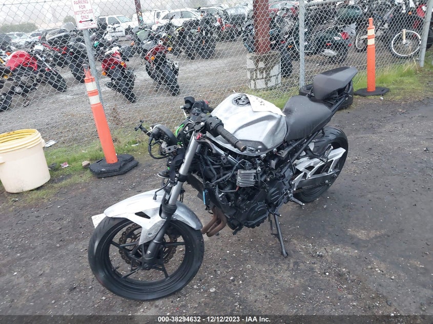 VIN JKAEXKG14MDAB4342 2021 KAWASAKI EX400