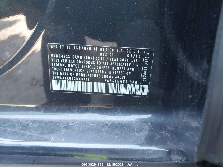 2016 VOLKSWAGEN GOLF GTI S W/PERFORMANCE PACKAGE 4-DOOR - 3VW547AU2GM067191