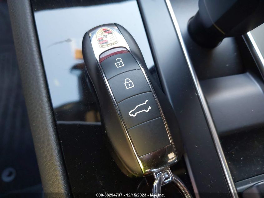 2023 PORSCHE MACAN T - WP1AA2A55PLB09018
