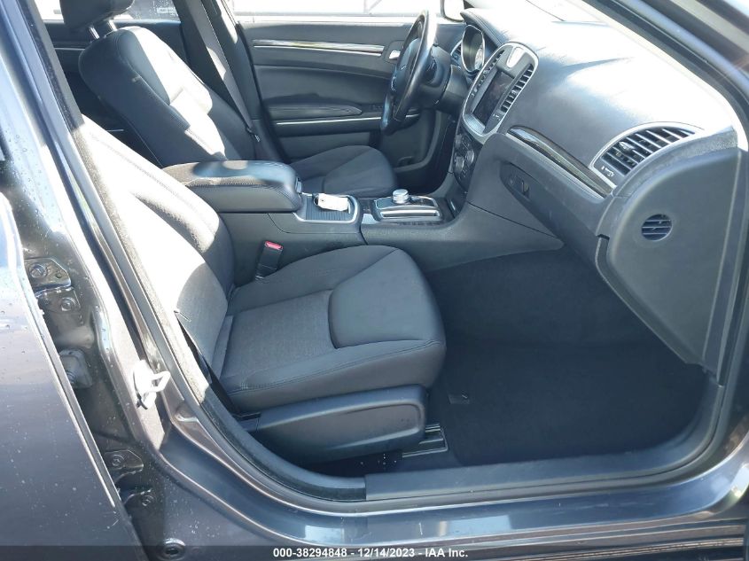 2019 CHRYSLER 300 TOURING - 2C3CCAAG3KH668481