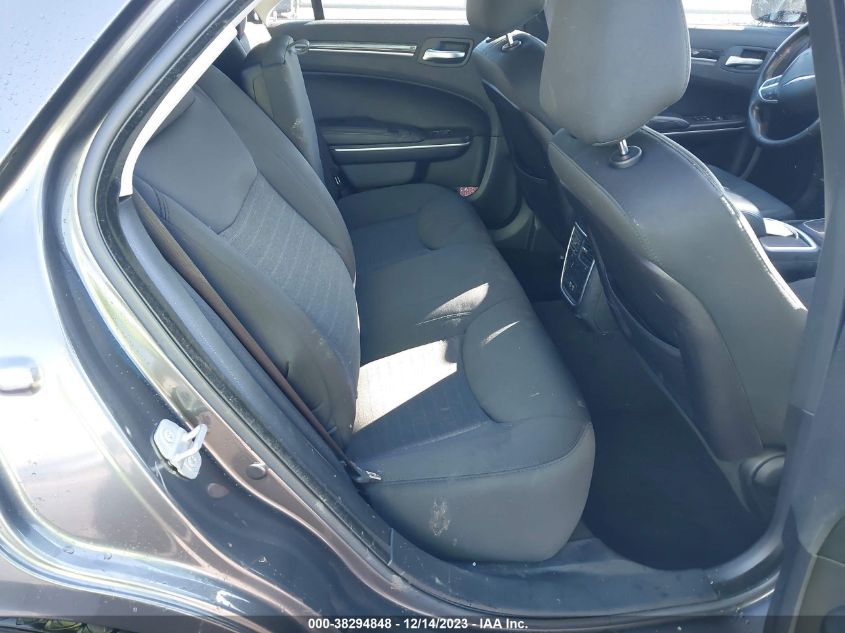 2019 CHRYSLER 300 TOURING - 2C3CCAAG3KH668481