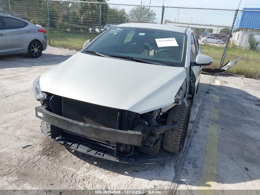 2017 HYUNDAI ELANTRA SE - 5NPD74LF5HH111565
