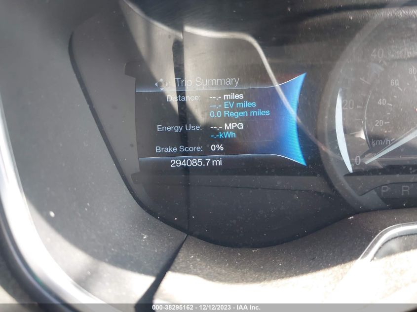 2015 FORD FUSION ENERGI TITANIUM - 3FA6P0SU8FR128328