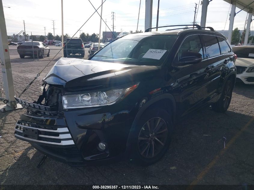 VIN 5TDKZRFH0JS538308 2018 TOYOTA HIGHLANDER XLE