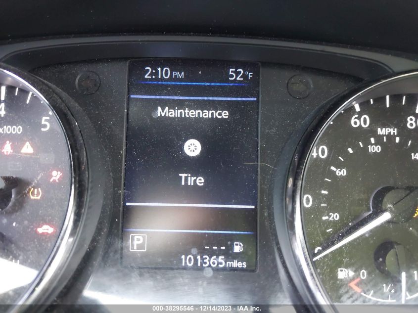 2018 NISSAN ROGUE SV - KNMAT2MT8JP563026