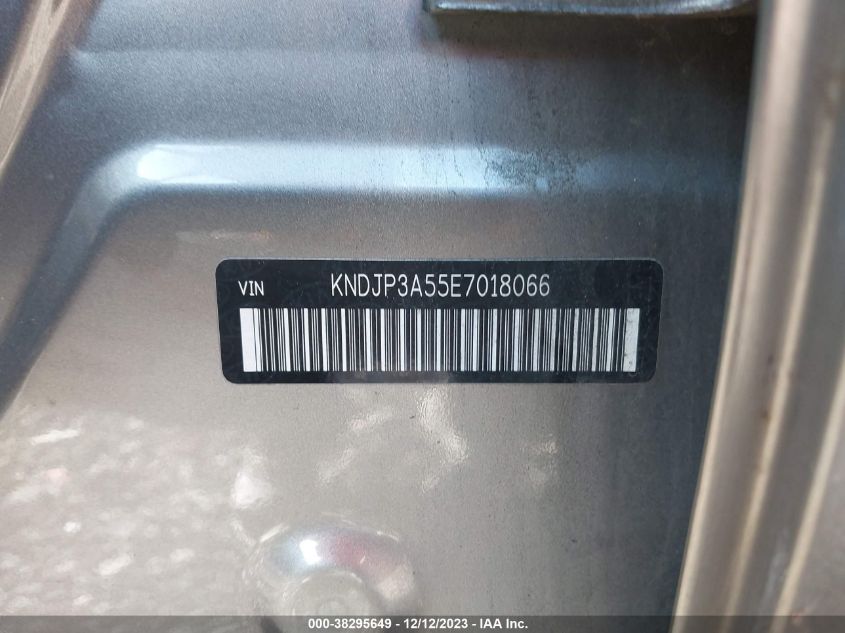 2014 KIA SOUL + - KNDJP3A55E7018066