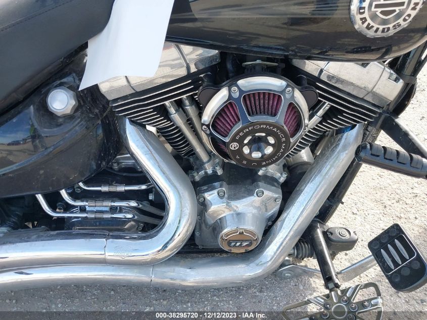 2014 HARLEY-DAVIDSON FXSB BREAKOUT 1HD1BFV32EB032978