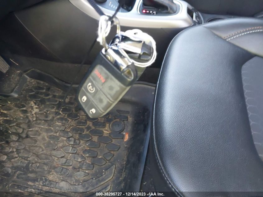 2021 JEEP COMPASS LATITUDE 4X4 - 3C4NJDBB3MT576361