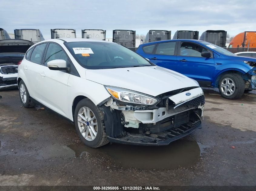 2015 FORD FOCUS SE - 1FADP3K25FL317802