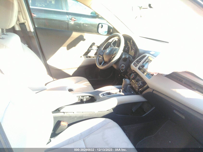 VIN 3CZRU6H33LM703262 2020 HONDA HR-V LX