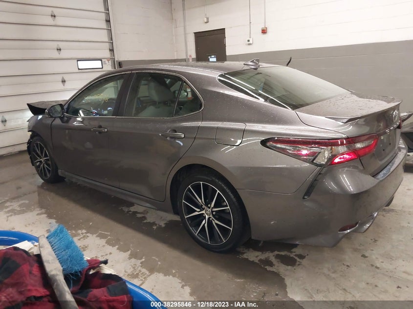 2022 TOYOTA CAMRY 2.5L I4   N(VIN: 4T1G11AK6NU641246