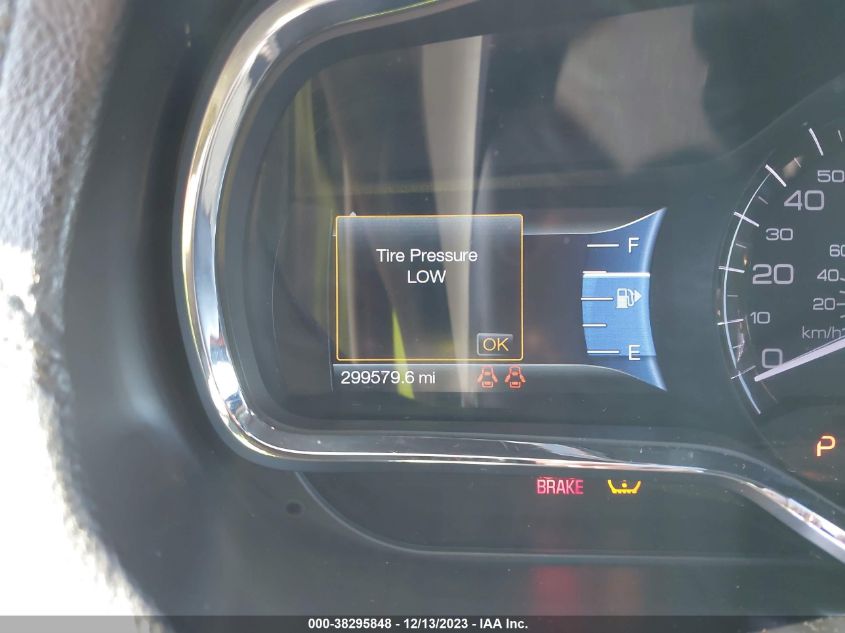 2019 LINCOLN MKT - 2LMHJ5NK5KBL02635