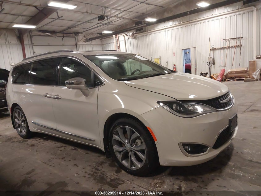 VIN 2C4RC1GG0KR629404 2019 CHRYSLER PACIFICA LIMITED