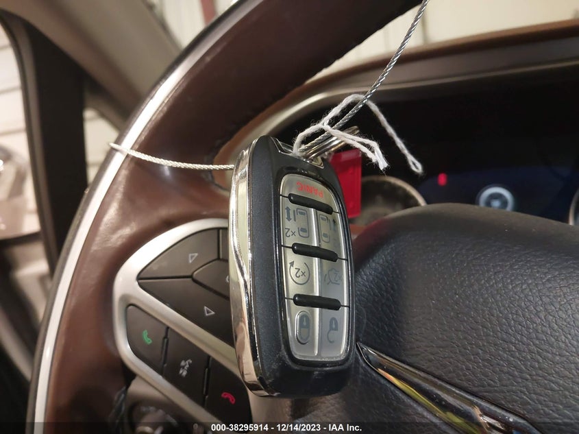 VIN 2C4RC1GG0KR629404 2019 CHRYSLER PACIFICA LIMITED