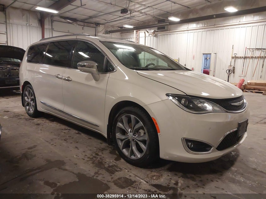 VIN 2C4RC1GG0KR629404 2019 CHRYSLER PACIFICA LIMITED