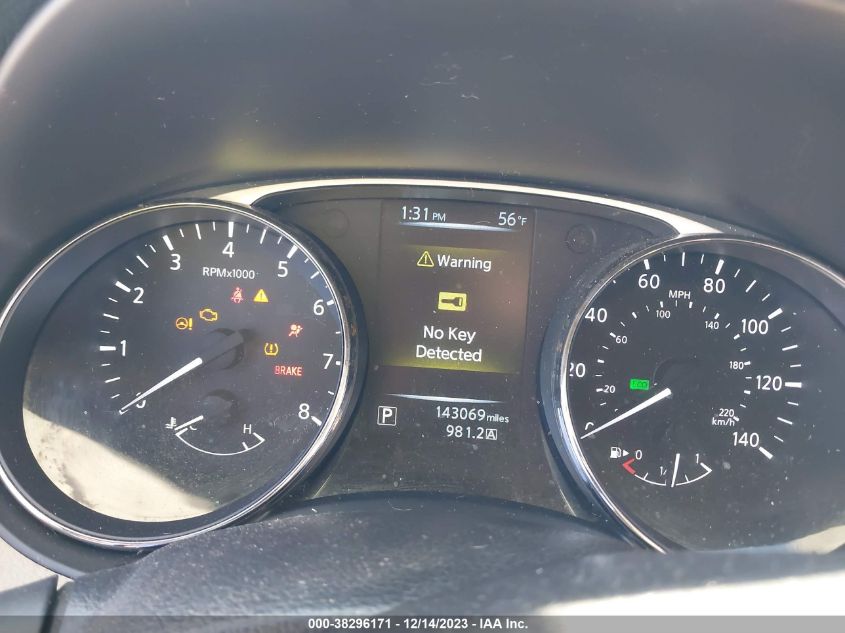 2016 NISSAN ROGUE SV - KNMAT2MT2GP599478