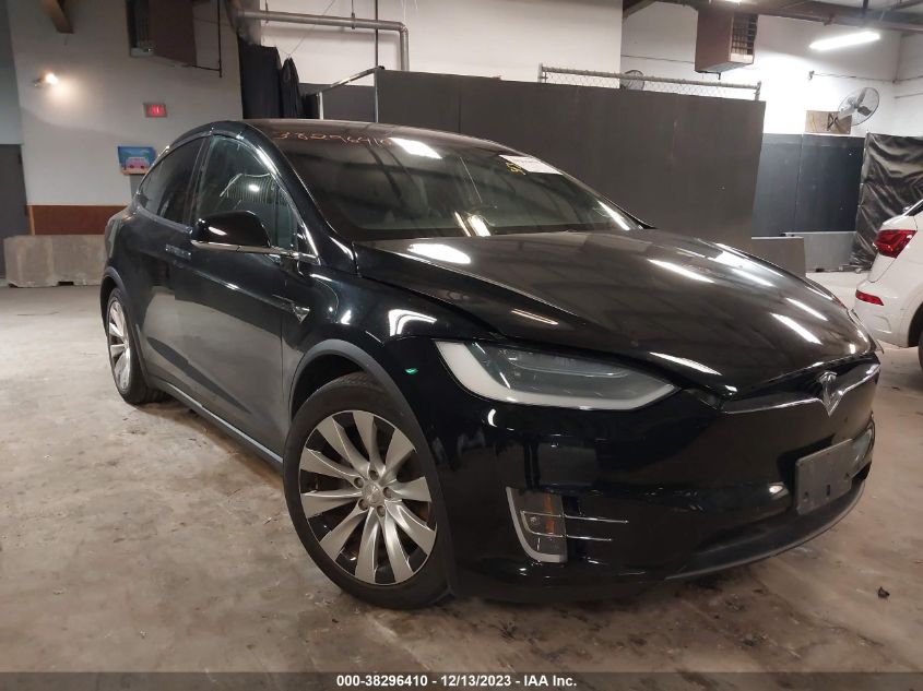 5YJXCBE26KF186434 TESLA MODEL X 100D/75D/LONG RANGE 2019