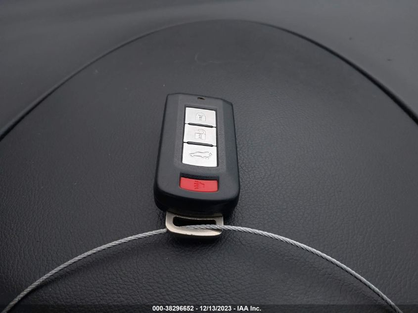 2015 MITSUBISHI OUTLANDER SE - JA4AD3A31FZ010196