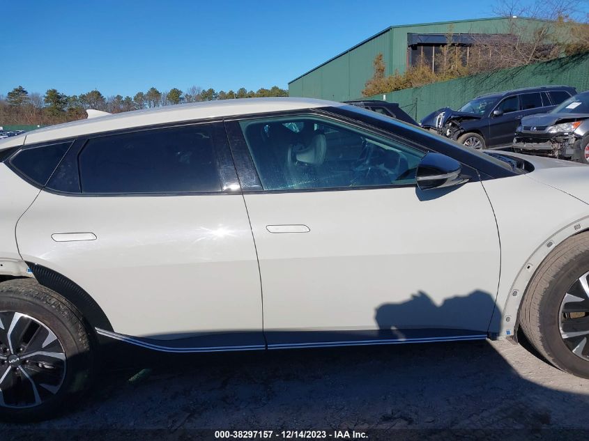 2022 KIA EV6 WIND KNDC34LAXN5072074