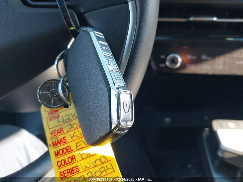 2022 KIA EV6 WIND KNDC34LAXN5072074