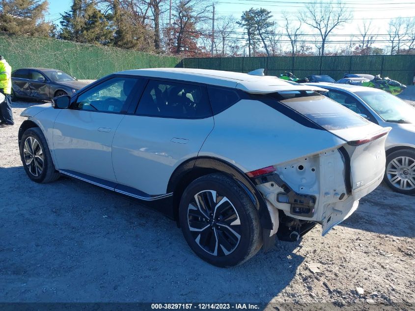 2022 KIA EV6 WIND KNDC34LAXN5072074