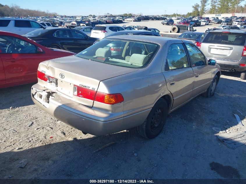 4T1BG22K7YU977988 | 2000 TOYOTA CAMRY