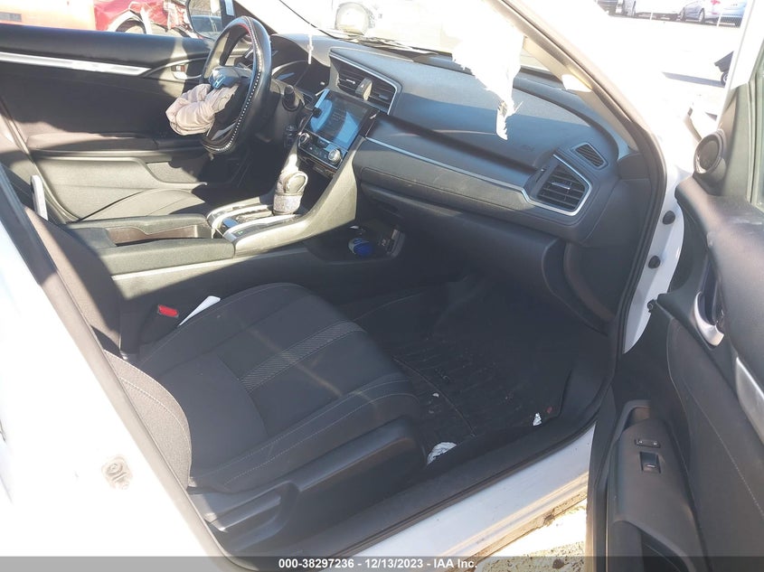 VIN 2HGFC2F73JH557016 2018 HONDA CIVIC EX