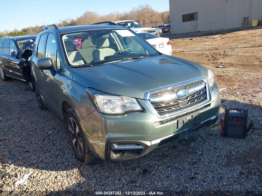 VIN JF2SJAEC3HH594760 2017 SUBARU FORESTER 2.5I PREMIUM