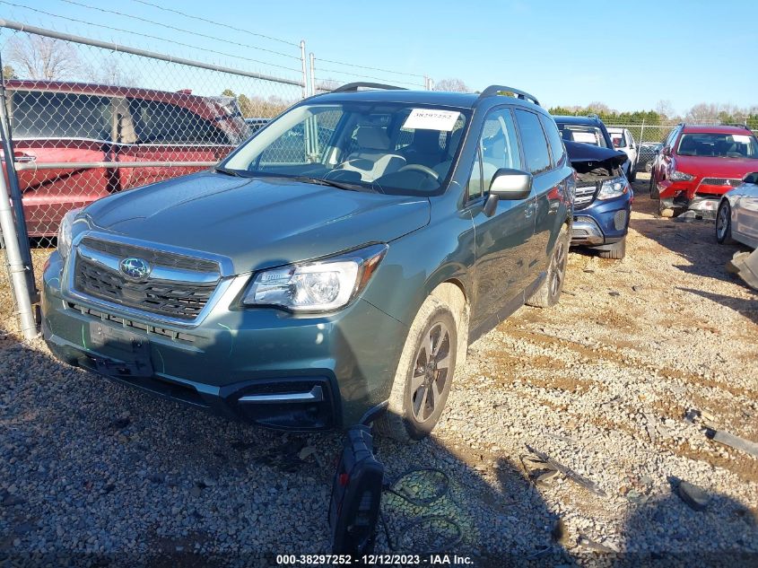 VIN JF2SJAEC3HH594760 2017 SUBARU FORESTER 2.5I PREMIUM