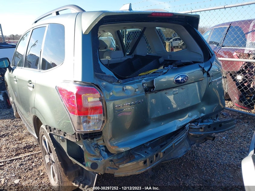 VIN JF2SJAEC3HH594760 2017 SUBARU FORESTER 2.5I PREMIUM