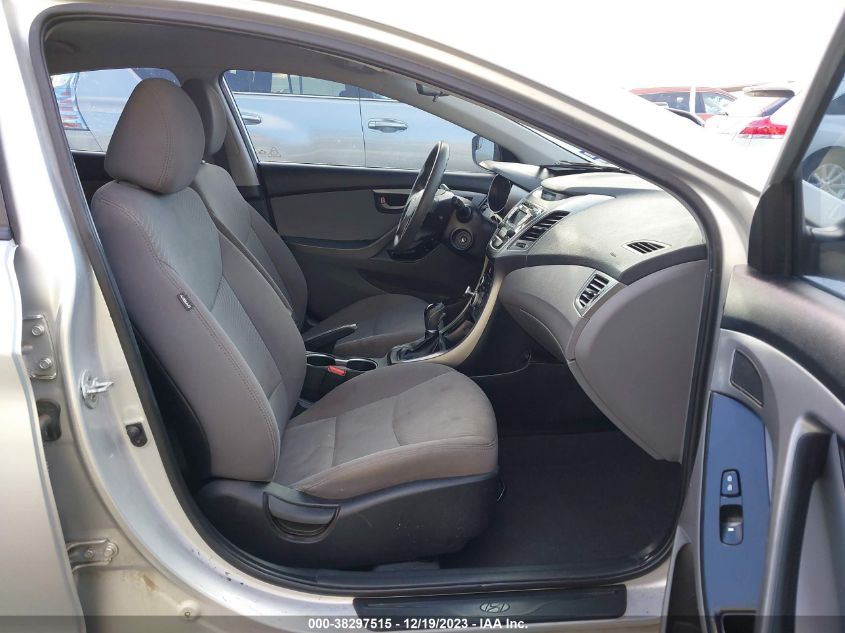 2015 HYUNDAI ELANTRA SE - 5NPDH4AE2FH570167