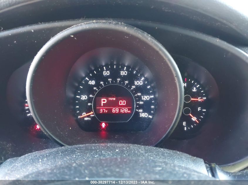 2014 KIA SOUL + - KNDJP3A51E7729392