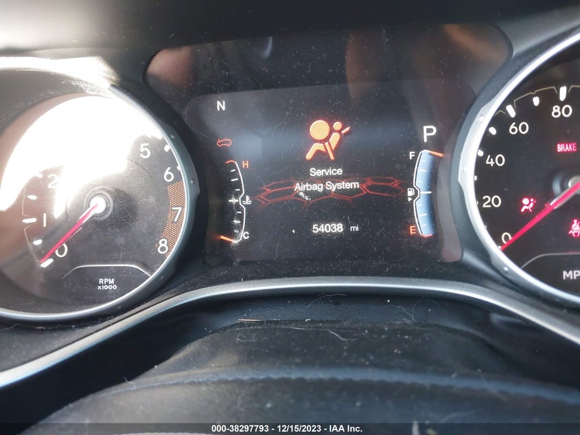 VIN 3C4NJDBB0KT593454 2019 JEEP COMPASS LATITUDE