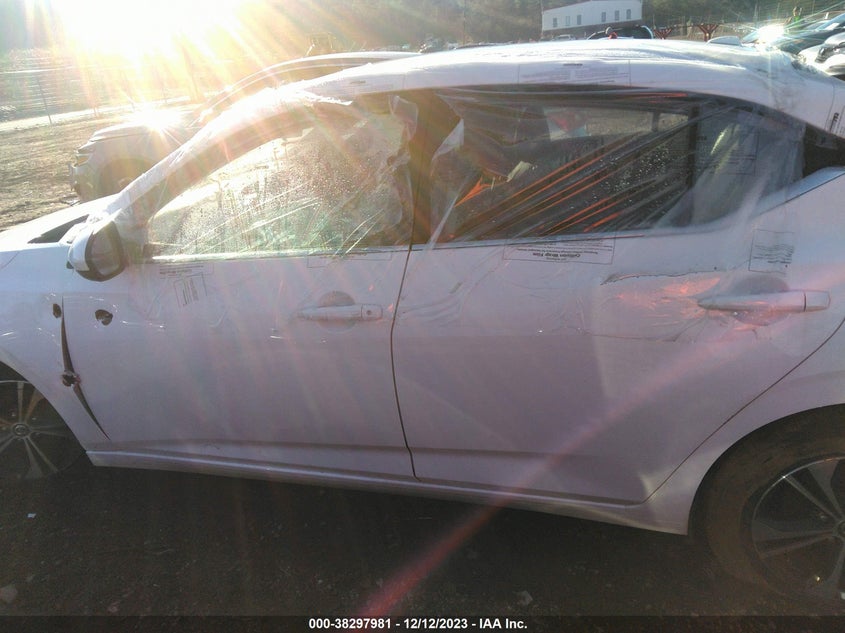 VIN 3N1AB8CV2NY290763 2022 NISSAN SENTRA SV