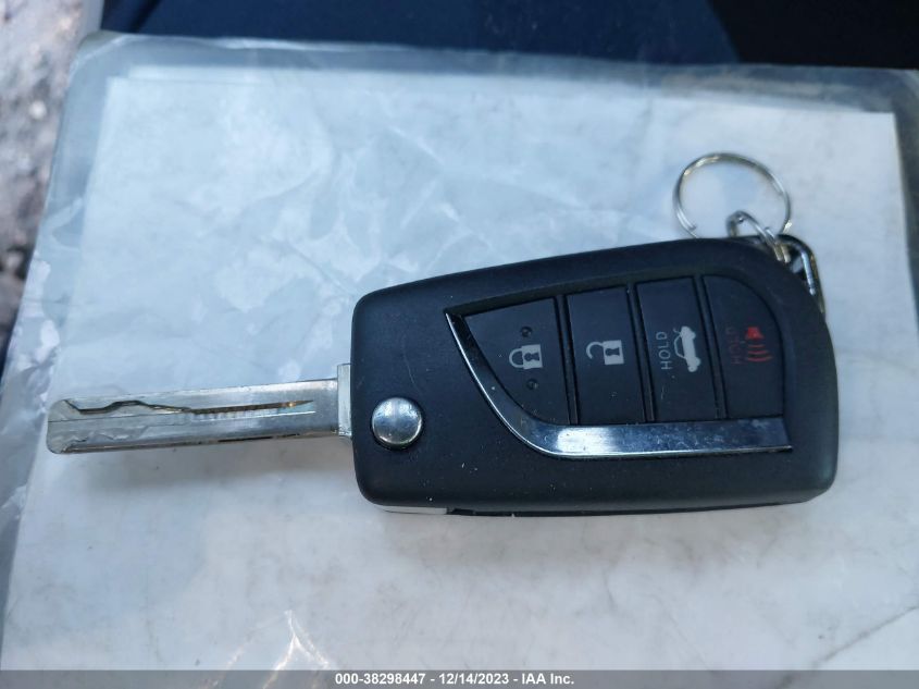 2019 TOYOTA CAMRY LE - 4T1B11HK4KU819778